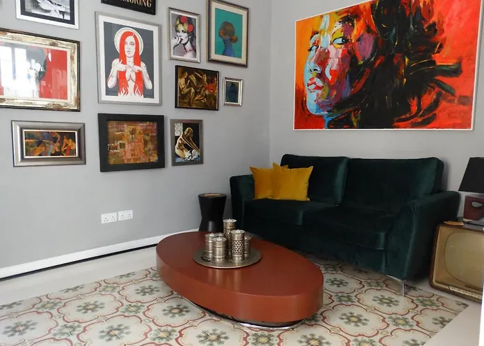 60 Indri Borg Townhouse 펜션 *